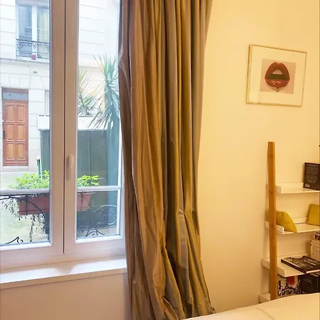 Parisien Apartment Paris